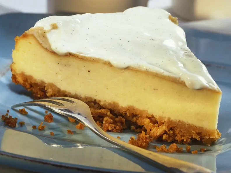 Käsekuchen mit Frischkäsecreme