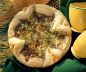 Tarte mit Thunfisch, Mais, Porree und Chili