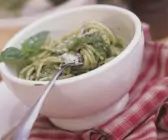 Spaghetti mit Pesto