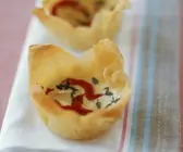 Scharfe Ziegenkäse-Törtchen