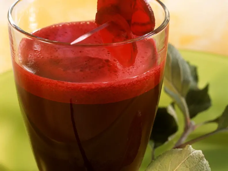 Roter Powerdrink (Sellerie, Rote Bete)