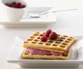 Quarkwaffeln mit Himbeermousse
