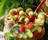 Obstsalat mit Mandelsplittern