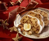 Stollen mit Mandeln