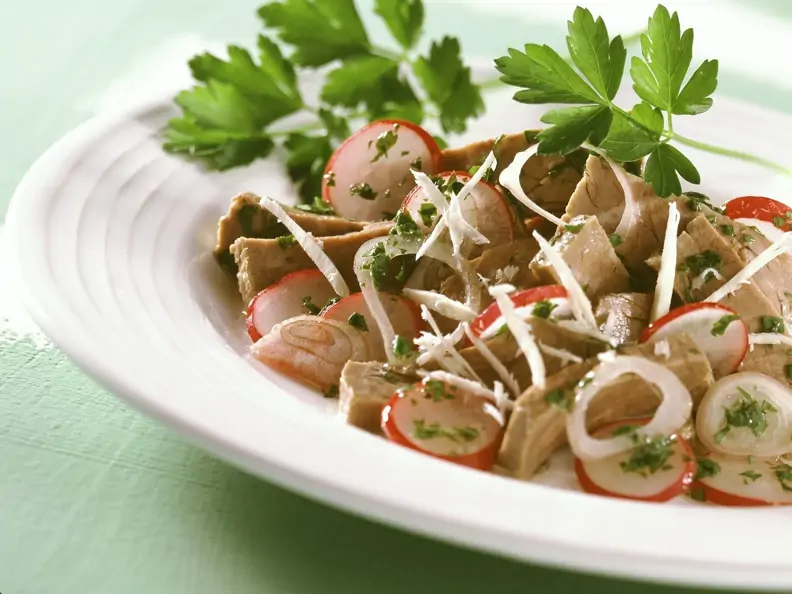 Rindfleischsalat mit Radieschen