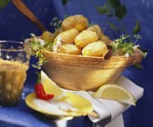 Pellkartoffeln auf kanarische Art dazu Peperonidip