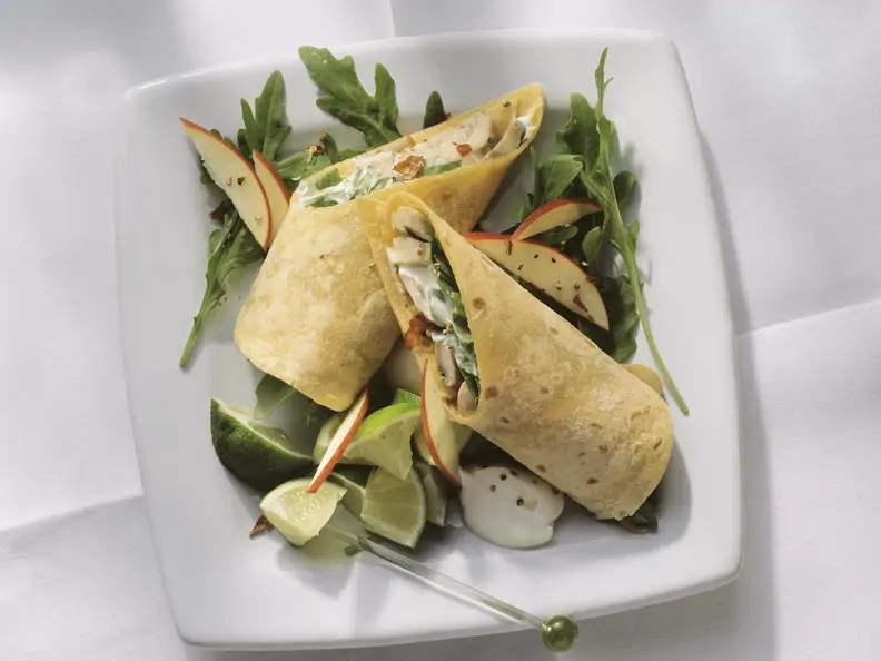 Wraps mit Pilz-Apfel-Füllung und Rucola