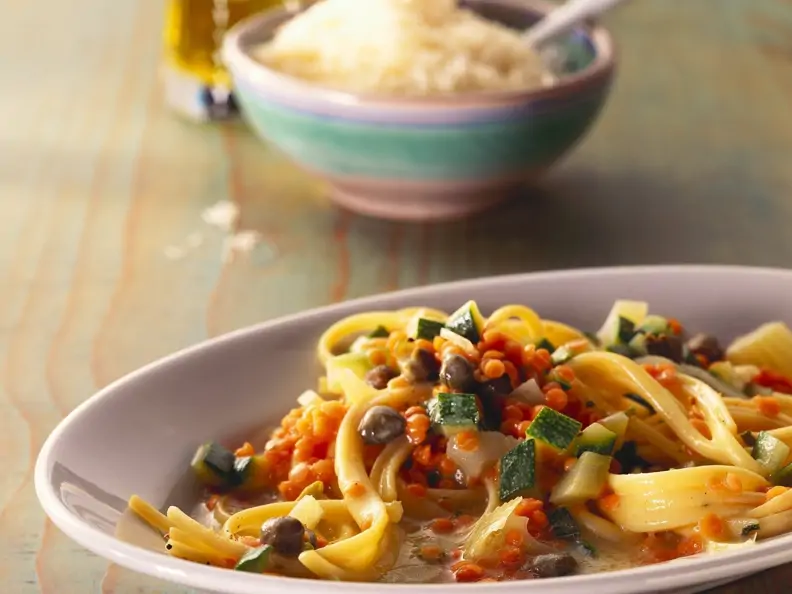 Pasta mit Linsen und Kapern