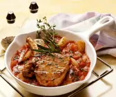 Kotelett vom Kalb mit Tomatensoße