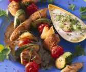 Fleisch-Gemüse-Spieße mit Joghurtsoße