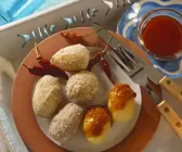 Pellkartoffeln in Salzkruste dazu Mojodip