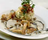 Semmelknödel mit Pilzrahm