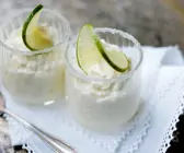 Joghurtcreme mit Limette