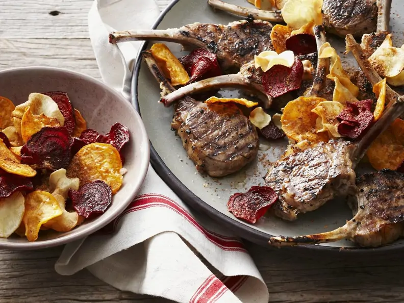 Lammchops mit knusprigen Gemüsehobeln