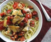 Pasta mit Schellfisch, Kapern und Tomaten
