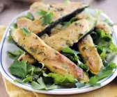Zucchini mit Parmesancreme-Füllung