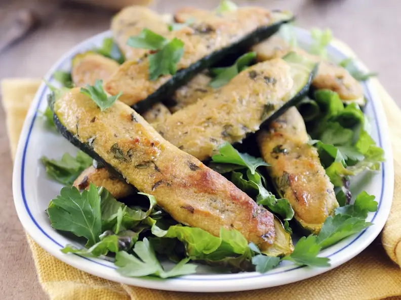 Zucchini mit Parmesancreme-Füllung