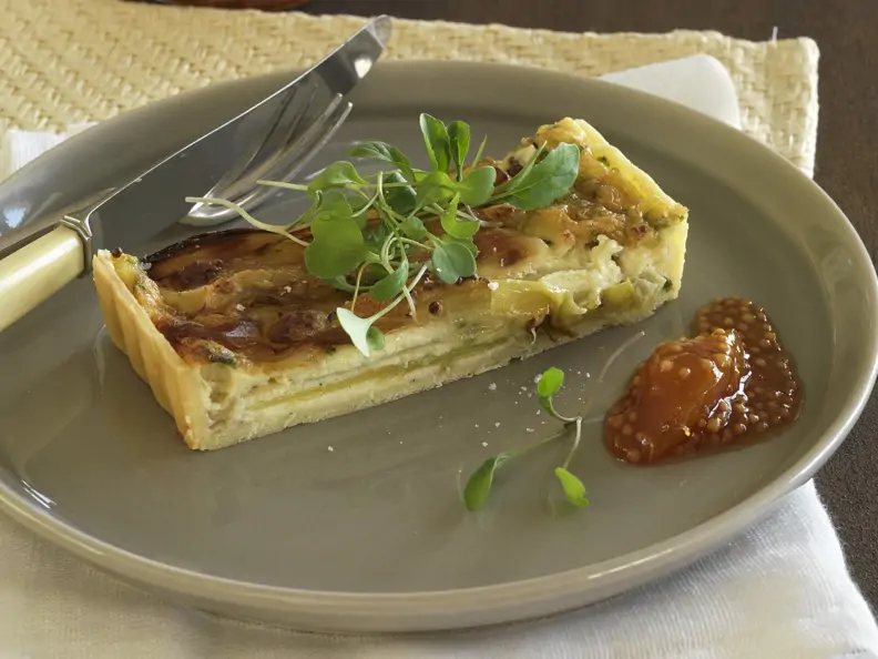 Lauchquiche mit Brie und Chutney aus Feige