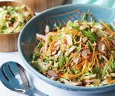 Hähnchensalat auf vietnamesische Art