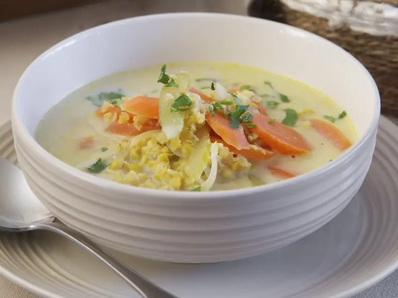 Linsensuppe mit Karotten