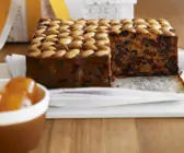 Früchtekuchen mit Mandeln auf englische Art