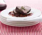 Rinderbraten mit Rotweinsoße nach italienischer Art