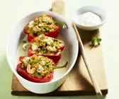 Gefüllte Paprika mit Couscous, Gemüse und Cashewkernen
