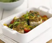 Knuspriger Seelachs mit Cherrytomaten und Zitronenzesten