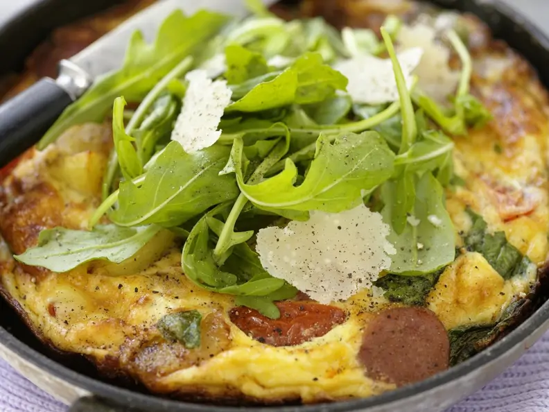 Rustikales Omelett mit Rucola