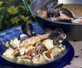 Fischeintopf mit Meeresfrüchten