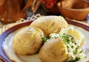 Pellkartoffeln mit Cottage Cheese