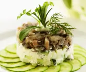 Tatar vom Hering mit Gurke