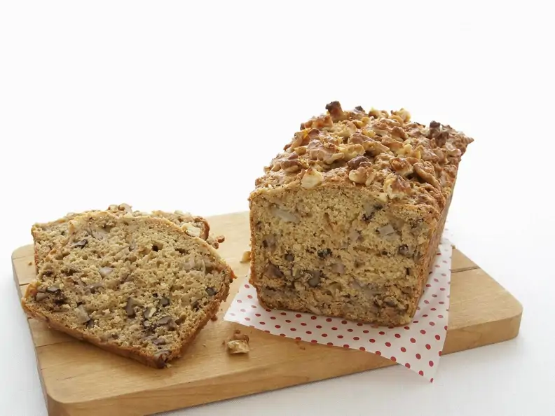 Süßes Walnussbrot mit Birne
