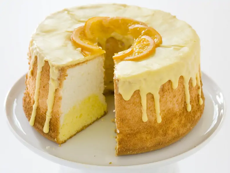 Engelskuchen mit Orange (Angel Food Cake)