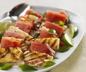 Grillkäse (Halloumi) mit Wassermelone