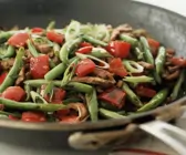 Rinderstreifenpfanne mit Paprika und grünen Bohnen