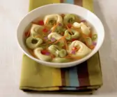 Suppe mit Tortellini