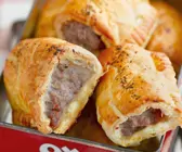 Blätterteigröllchen mit Wurstbrät
