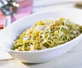 Pasta mit Brotbröseln und Knoblauch