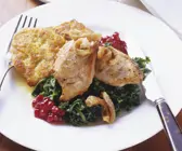 Wildente mit Grünkohlgemüse und Preiselbeeren