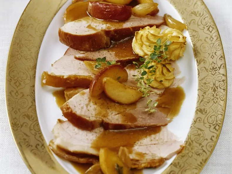 Schinken mit Thymian-Apfel-Soße