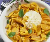 Hähnchenragout mit Curry und Aprikosen