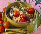 Bohnen mit Rosmarin und Tomaten