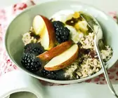Overnight Oats mit Brombeeren