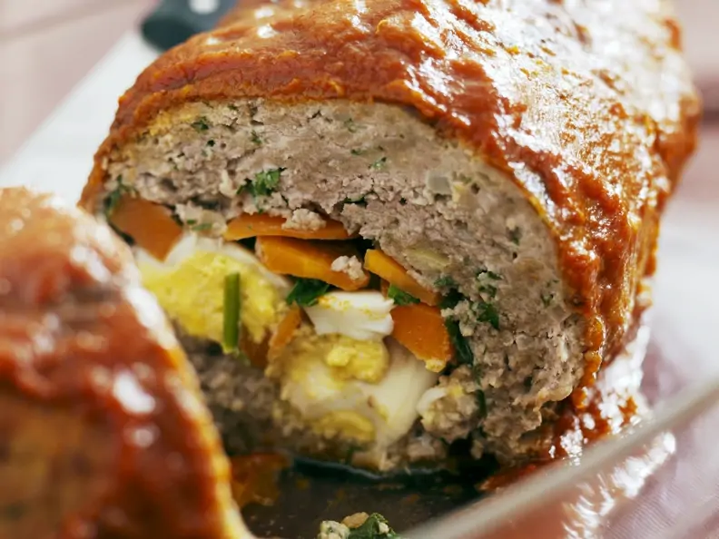 Italienischer Hackbraten mit Füllung