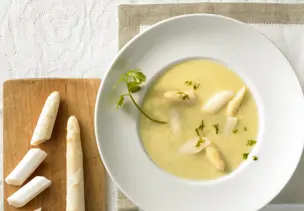 Klassische Spargelsuppe