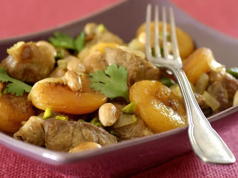 Tajine mit Lamm, Aprikosen und Mandeln