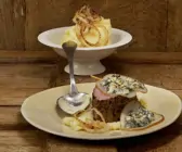 Überbackenes Kalbsfilet mit Birnen-Kartoffel-Püree