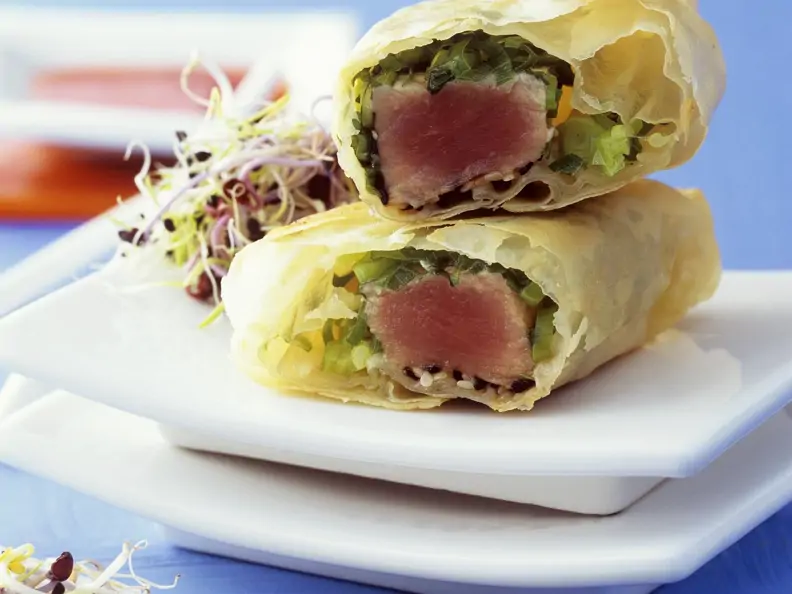 Thunfisch in Sesam-Teig-Wickel