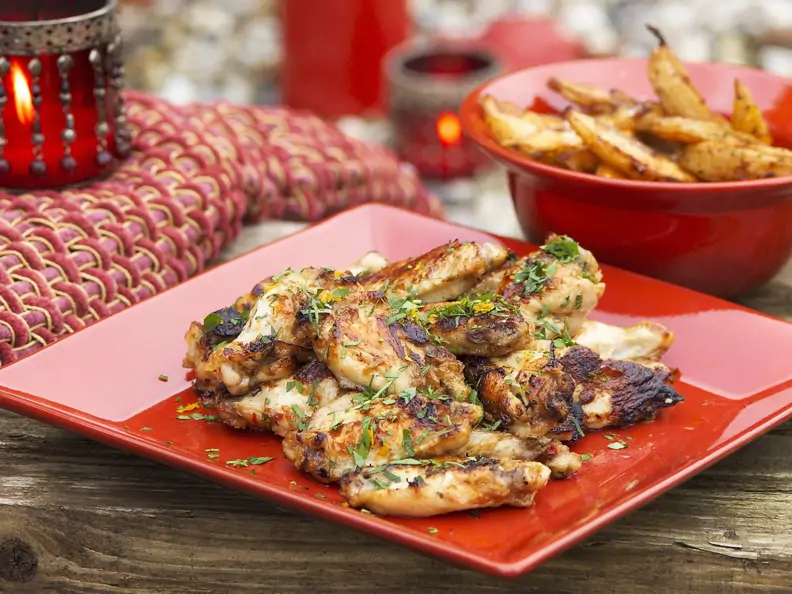 Chicken Wings süß-sauer mit Backkartoffeln
